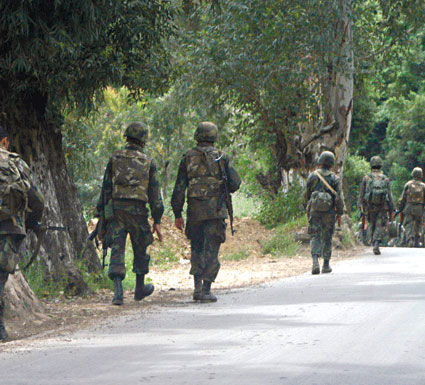 في عملية تمشيط لقوات الأمن المشتركة بغابة قرية تافورايا                    القضاء على ثلاثة إرهابيين منهم أمير ومقتل عسكري بسيدي بلعباس