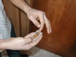 إيداع المعتدي على والدته الحبس وتوقيف مروّج المخدرات بالمسيلة