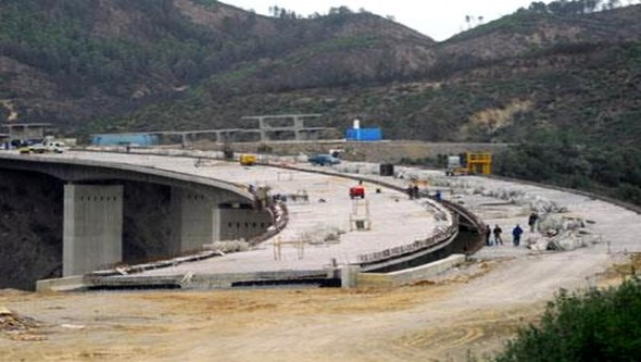 Lancement d'une dizaine de projets autoroutiers avant fin 2014