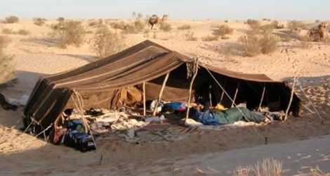 البدو الرحل بالمغير في الوادي يتوقون إلى حياة كريمة