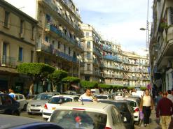 20 عائلة بشارع الإخوة مرزوق مهدّدة بمرض الكوليرا والتيفوييد