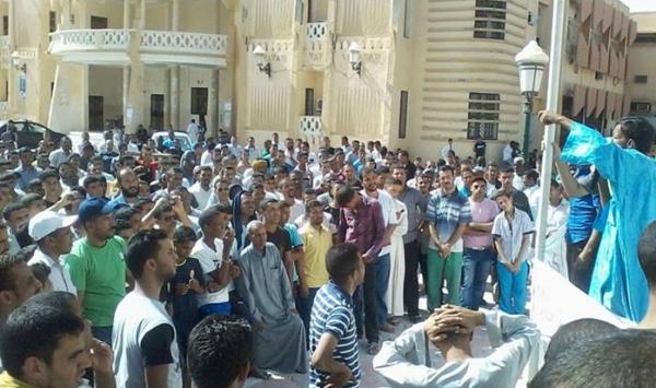 العشرات من الشباب ينتفضون ضد البطالة بالأغواط