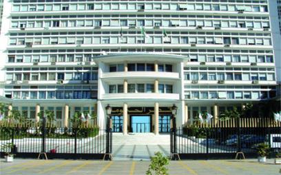 De nouveaux ministres pour des chantiers en attente