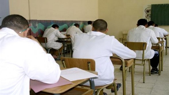 Plus de 300 détenus passent les examens d'attestation de niveau à Alger