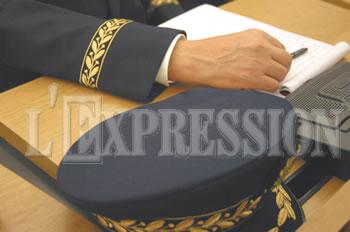 Suspense et peur dans les administrations