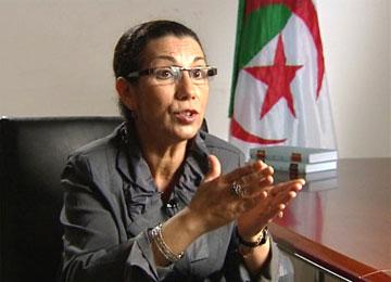 لويزة حنون تبرمج لقاء مع العمال المضربين بسكيكدة