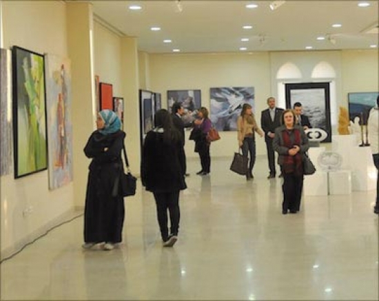 إبداعات فنية تزين بهو دار الثقافة رشيد ميموني ببومرداس