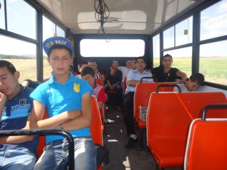 Des enfants orphelins de Draa Kébila en visite de deux jours à Ouled Tebban