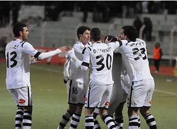 L'ES Sétif reste en pole position
