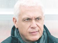 Il a remporté deux sacres de champion et la SuperCoupe en deux saisons