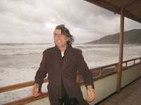 Le poète raconte son voyage sur ses terres natales