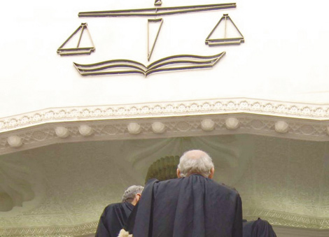 15 ‬سنة لإرهابي‮ ‬قتل دركيين بعين الدفلى