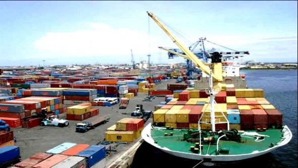 L'Algérie enregistre un excédent commercial de 3,3 mds de dollars durant les 4 premiers mois 2014