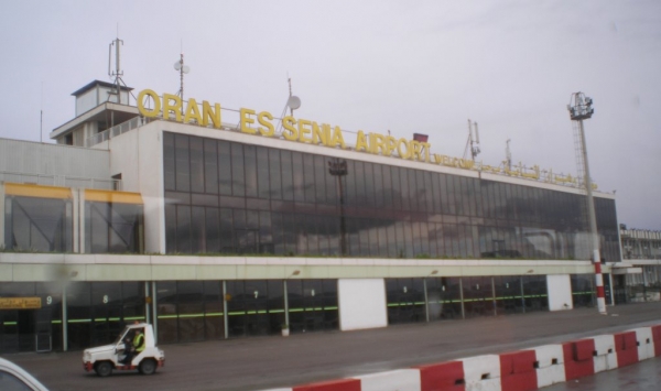 وفاة معتمرة على متن طائرة قادمة من السعودية بمطار وهران