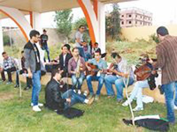 Festival des écoles d'art et des jeunes talents de Batna