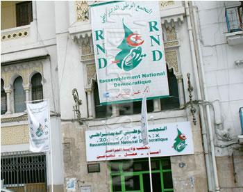 La gestion de Bensalah contestée