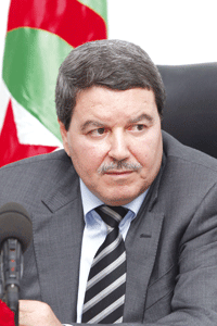 Le général-major Hamel évoque à Rome l'expérience algérienne