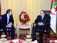 le président bouteflika reçoit le président du sénat espagnol