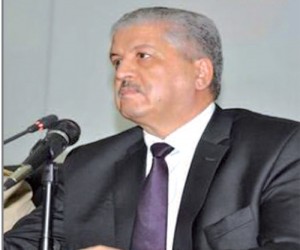 الوزير الأول يدعو شباب غرداية إلى التحلي بقيم التسامح