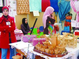 الجزائر تحتفل بيوم المرأة بمعرضٍ لمنتَجات النساء الريفيات