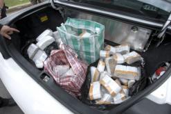 حجز 27 ألف علبة سجائر و21 ألف كيس 