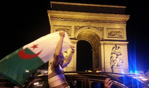 بالفيديو والصور.. هكذا أغلق الجزائريون 