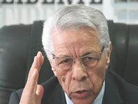 Mouloud Hamrouche rencontre la société civile à Tizi Ouzou