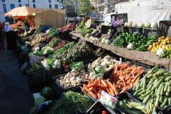 الحج إلى أسواق العاصمة وأسعار تلهب جيوب 