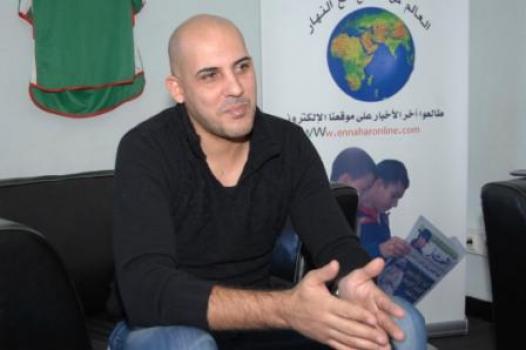 عبدو درياسة يغنّي لثورة الياسمين بأغنية من نوع الديسكو