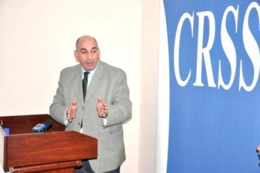 أساتذة جامعيون يؤكدون: ''حان الأوان لفتح مجال السمعي البصري أمام الخواص''