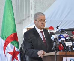 سلال يستقبل أعيان وعقلاء غرداية لبحث حلول لمشاكل الولاية