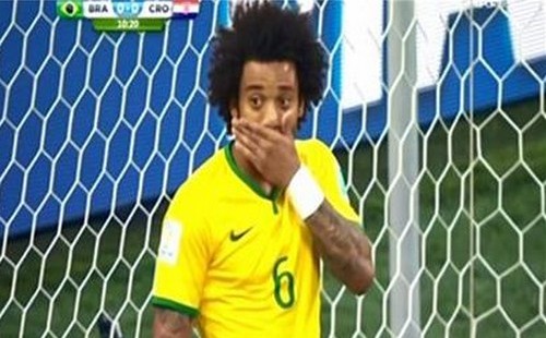 وفاة جد البرازيلي مارسيلو واللاعب يفضل البقاء في معسكر المنتخب