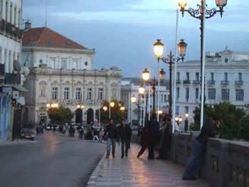 LA VILLE NE DORT PLUS