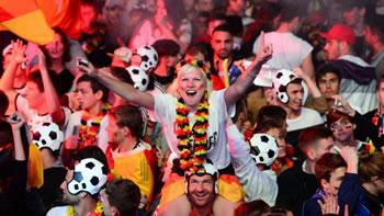 Marée humaine pour la Mannschaft