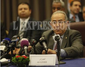 La paix se négocie à Alger