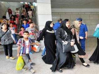 Quinze familles algériennes regagnent le pays après leur évacuation de Ghaz