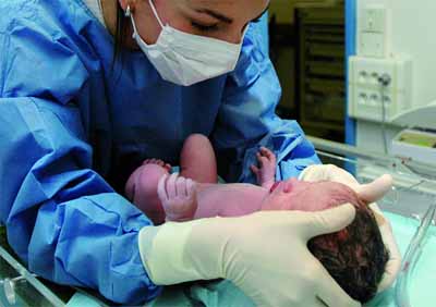 Madame Hadid, cette merveilleuse sage-femme issue de l'ancienne école, est partie