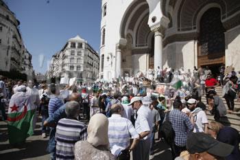 Est-ce la levée de l'interdiction des marches à Alger'