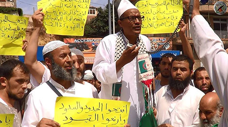 مسيرة علي بن حاج لنصرة غزّة تتجاوز المنع وتدخل الأحياء الشعبية بالعاصمة