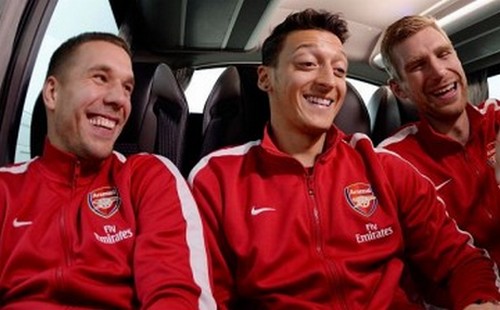 الثالوث الألماني يغيب عن ارسنال في أول مباراة في الدوري الإنجليزي