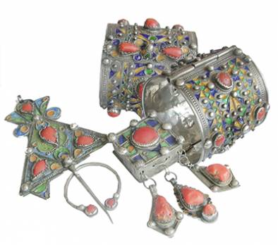 Ath Yenni, la colline aux bijoux