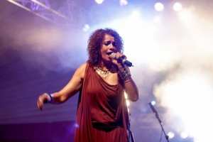 بيوغرافيا سعاد أصلة