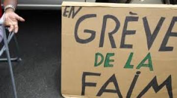 المضرب عن الطعام بتيزي وزو ينقل إلى المستشفى