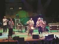 GLOBAL GNAWA ET EZZA GROOVE TOUAREG AU FESTIVAL INTERNATIONAL DE LA MUSIQUE DIWANE D'ALGER