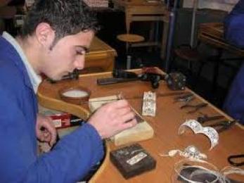 أكثر من 2000 مشروع شباني يحضى بدعم 