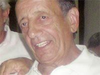 Il était l'arrière latéral du grand CRB