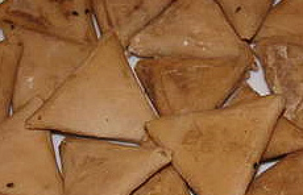 Samsa - Feuilles aux amendes en triangles