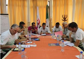 Un nouveau, des revenants et des bannis