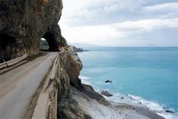 A l'Est, corniches, gorges et massifs