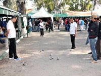 Les boules, c'est aussi pour les jeunes